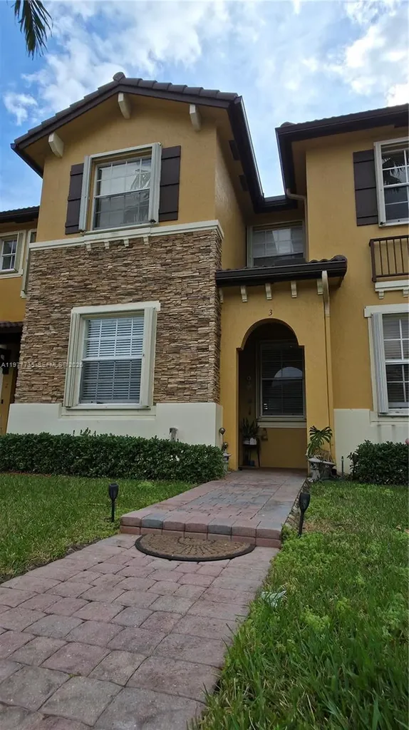 9207 SW 227th Street Cutler Bay FL 33190