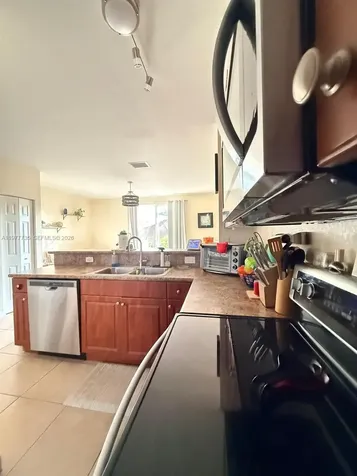 9207 SW 227th Street Cutler Bay FL 33190