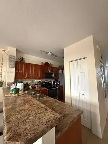9207 SW 227th Street Cutler Bay FL 33190