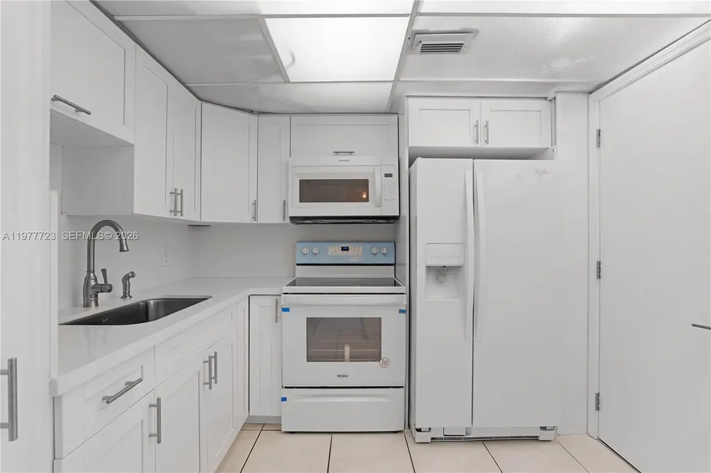 2790 NE 201st Terrace Aventura FL 33180