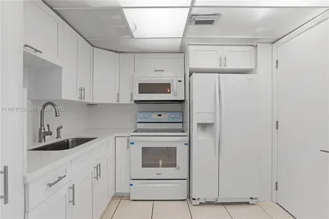 2790 NE 201st Terrace Aventura FL 33180