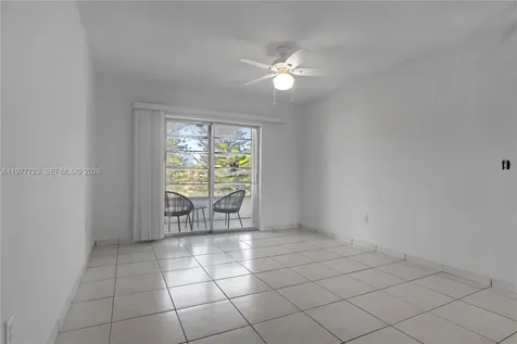 2790 NE 201st Terrace Aventura FL 33180
