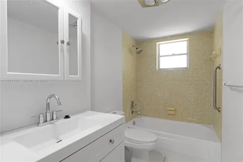 2790 NE 201st Terrace Aventura FL 33180