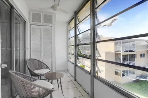 2790 NE 201st Terrace Aventura FL 33180