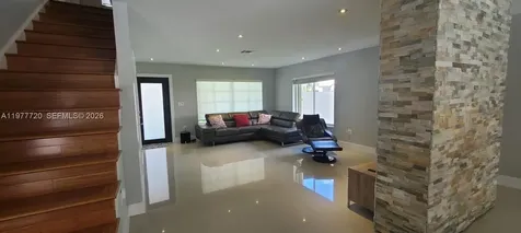 8826 NW 189th Terrace Hialeah FL 33018