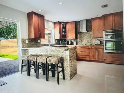 8826 NW 189th Terrace Hialeah FL 33018