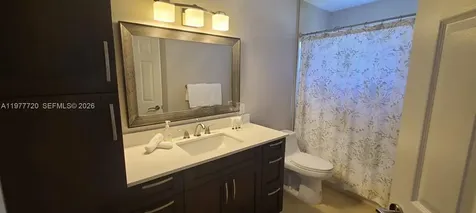 8826 NW 189th Terrace Hialeah FL 33018