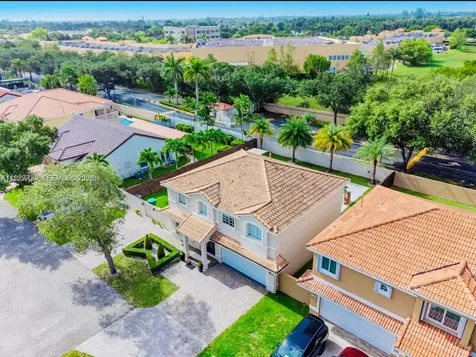 8826 NW 189th Terrace Hialeah FL 33018