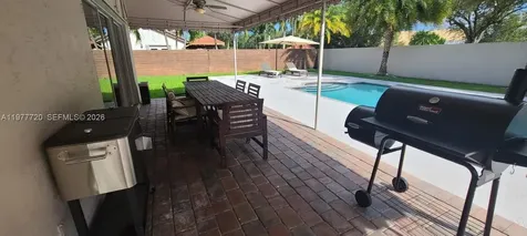 8826 NW 189th Terrace Hialeah FL 33018