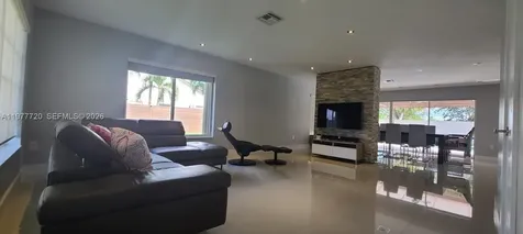 8826 NW 189th Terrace Hialeah FL 33018