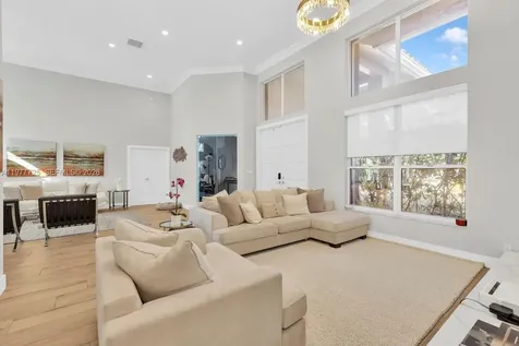 1202 S Manor Drive S Weston FL 33326