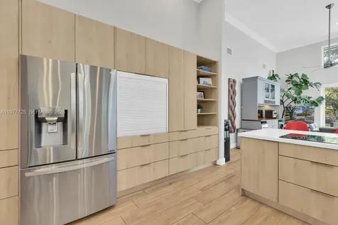 1202 S Manor Drive S Weston FL 33326