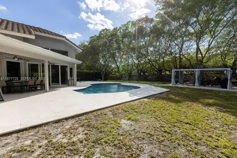 1202 S Manor Drive S Weston FL 33326