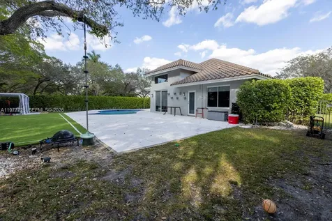 1202 S Manor Drive S Weston FL 33326