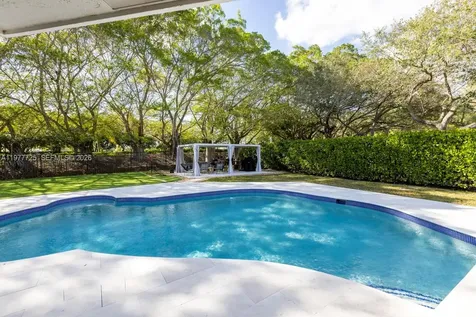 1202 S Manor Drive S Weston FL 33326