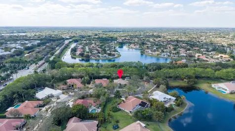 1202 S Manor Drive S Weston FL 33326