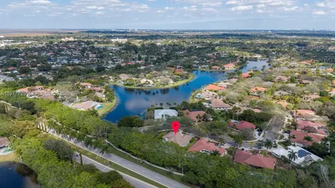 1202 S Manor Drive S Weston FL 33326