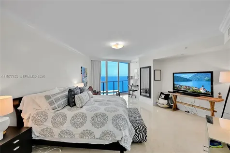 3101 S Ocean Drive Hollywood FL 33019