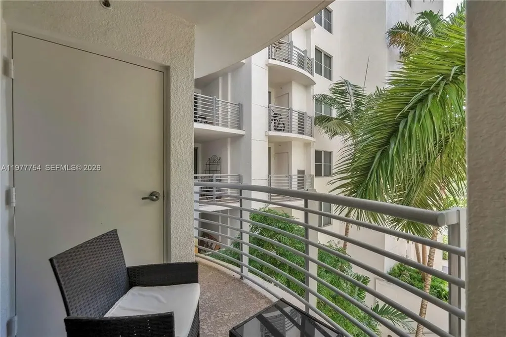 Hollywood FL 33020