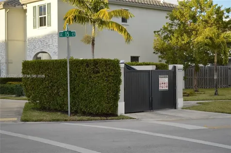 1522 SE 26th Terrace Homestead FL 33035