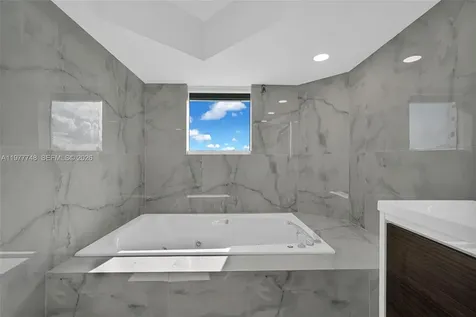 16485 Collins Avenue Sunny Isles Beach FL 33160