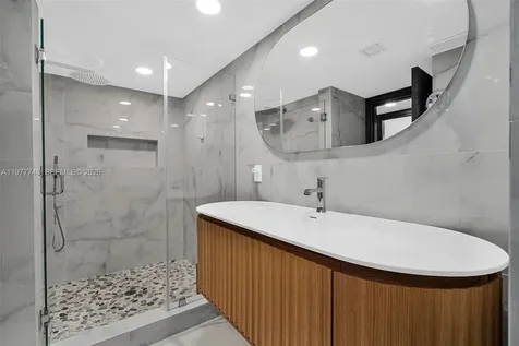 16485 Collins Avenue Sunny Isles Beach FL 33160