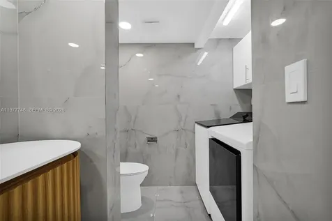 16485 Collins Avenue Sunny Isles Beach FL 33160