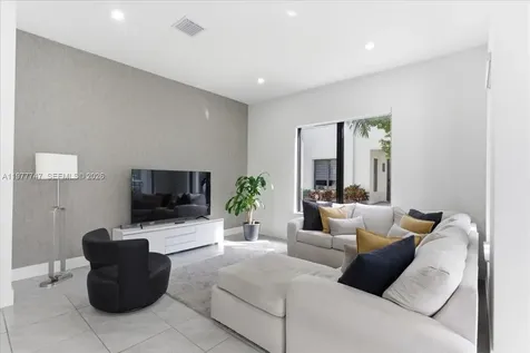 4395 NW 80th Court Doral FL 33166