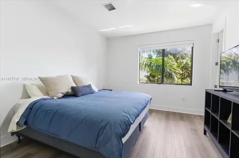 4395 NW 80th Court Doral FL 33166