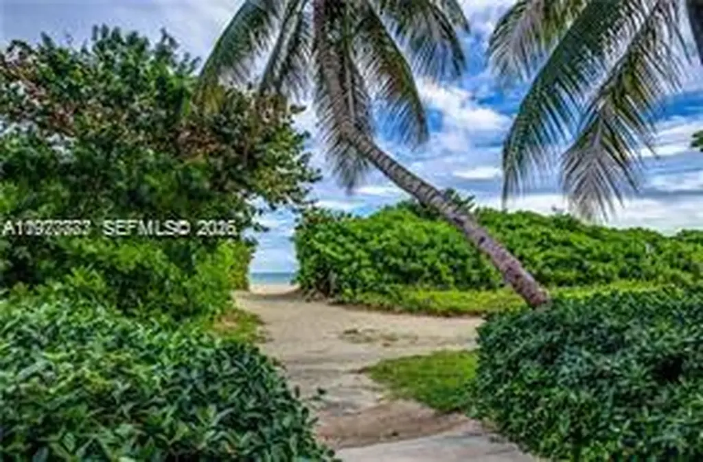 5555 Collins Avenue Miami Beach FL 33140