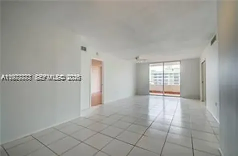 5555 Collins Avenue Miami Beach FL 33140
