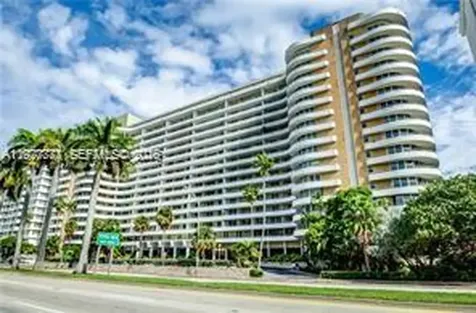 5555 Collins Avenue Miami Beach FL 33140