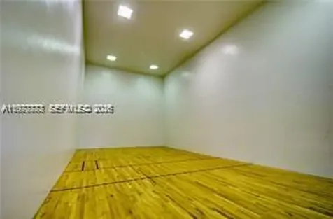 5555 Collins Avenue Miami Beach FL 33140