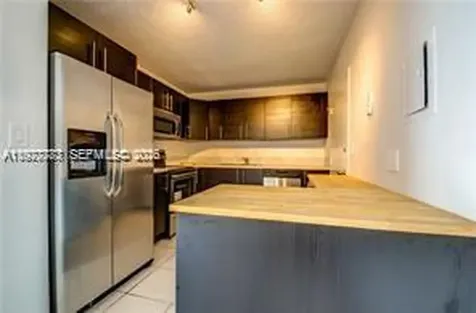 5555 Collins Avenue Miami Beach FL 33140