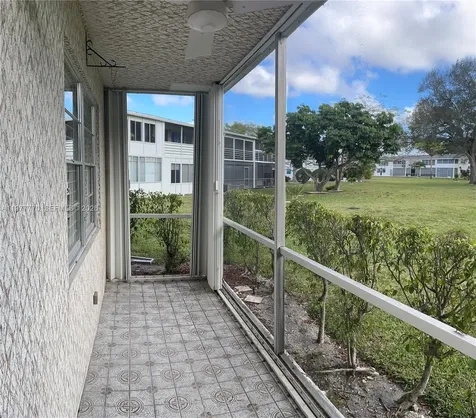 145 Newport J Deerfield Beach FL 33442