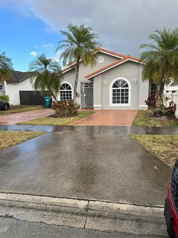 4911 SW 142nd Place Miami FL 33175