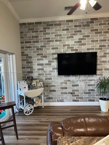 4911 SW 142nd Place Miami FL 33175