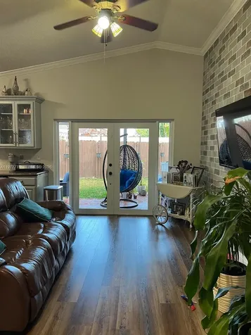 4911 SW 142nd Place Miami FL 33175