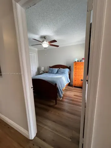 4911 SW 142nd Place Miami FL 33175
