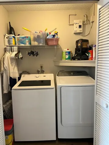 4911 SW 142nd Place Miami FL 33175