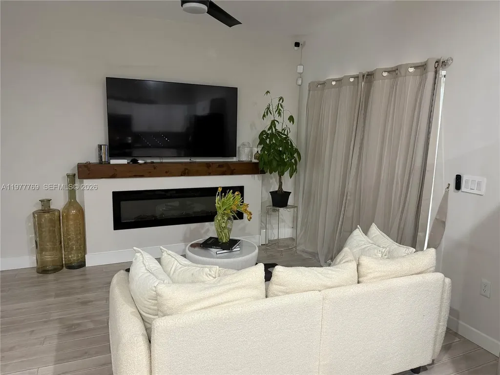 1035 NW 2nd Avenue Fort Lauderdale FL 33311