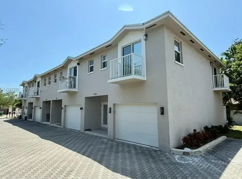 1035 NW 2nd Avenue Fort Lauderdale FL 33311