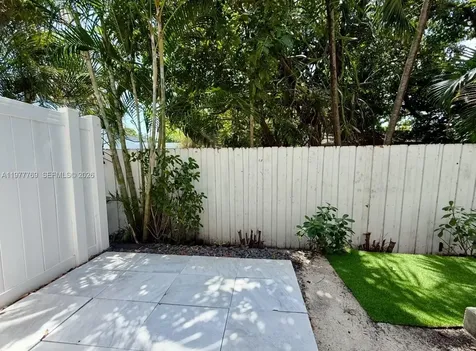 1035 NW 2nd Avenue Fort Lauderdale FL 33311