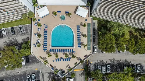 3731 N Country Club Drive Aventura FL 33180