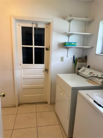 4933 NW 42nd Street Lauderdale Lakes FL 33319