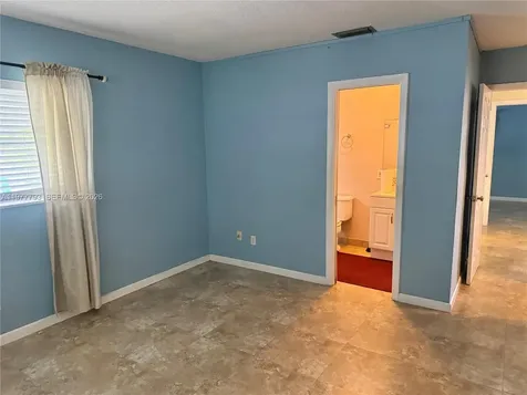 4933 NW 42nd Street Lauderdale Lakes FL 33319