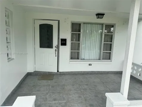 4933 NW 42nd Street Lauderdale Lakes FL 33319