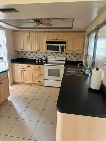 4933 NW 42nd Street Lauderdale Lakes FL 33319