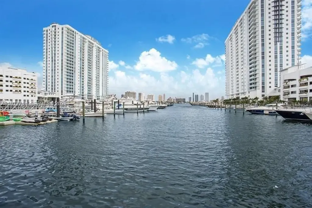 17301 Biscayne Boulevard North Miami Beach FL 33160