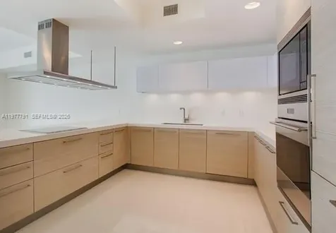 17301 Biscayne Boulevard North Miami Beach FL 33160